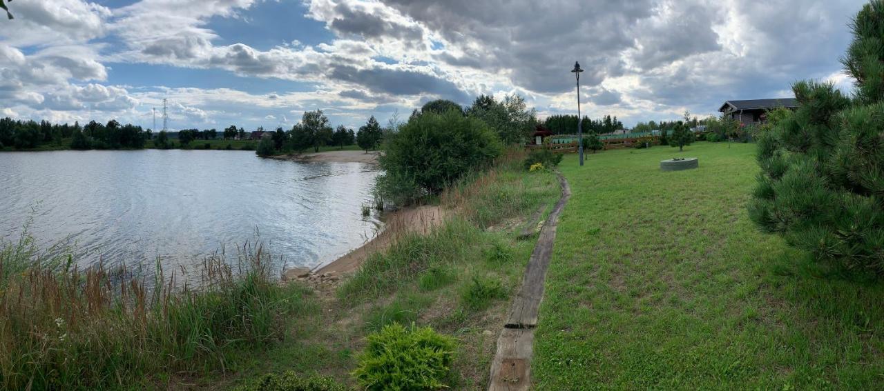 Różowy Willa *